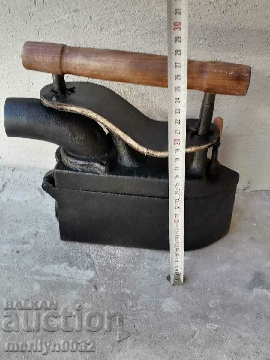 Доставка на Стара немска професионална ютия на жар WW1 Доставка на Стара немска професионална ютия на жар WW1