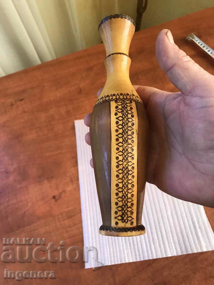 Auction VASE VASE WOOD PYROGRAPH CARVING Auction VASE VASE WOOD PYROGRAPH CARVING