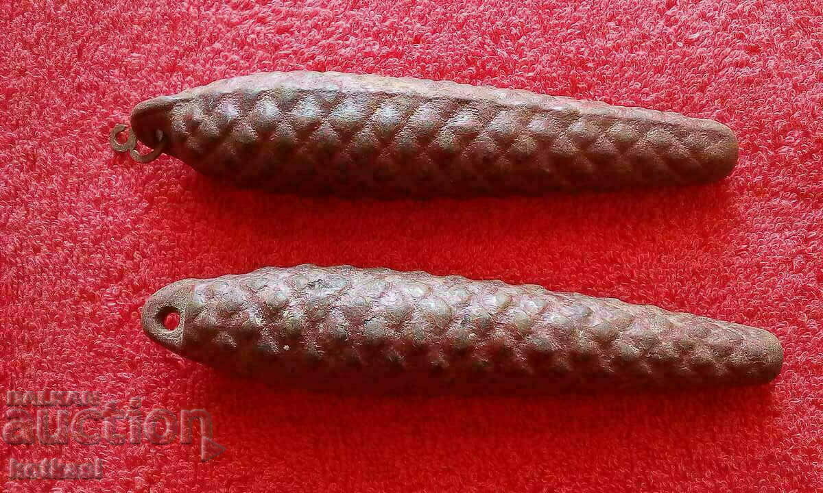 Аукцион Стари тежести топузи за стенен часовник Кукувичка СССР Аукцион Стари тежести топузи за стенен часовник Кукувичка СССР