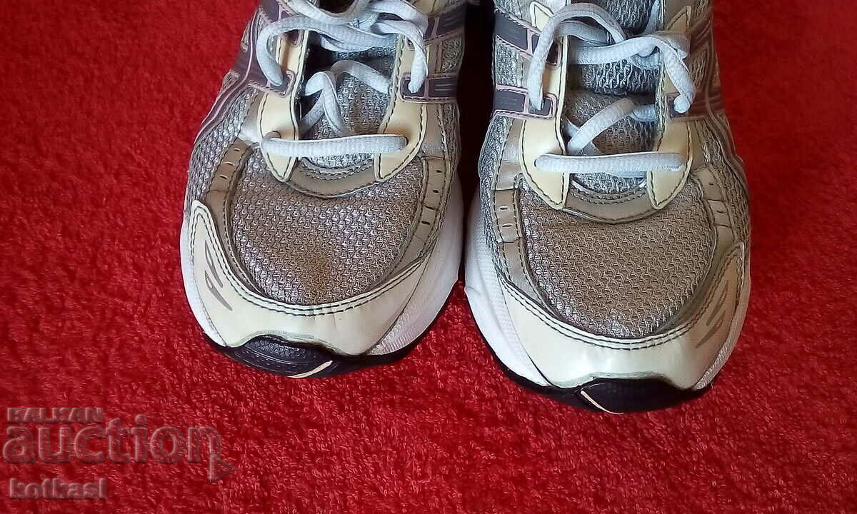 Women's sports branded sneakers - 7 Women's sports branded sneakers - 7