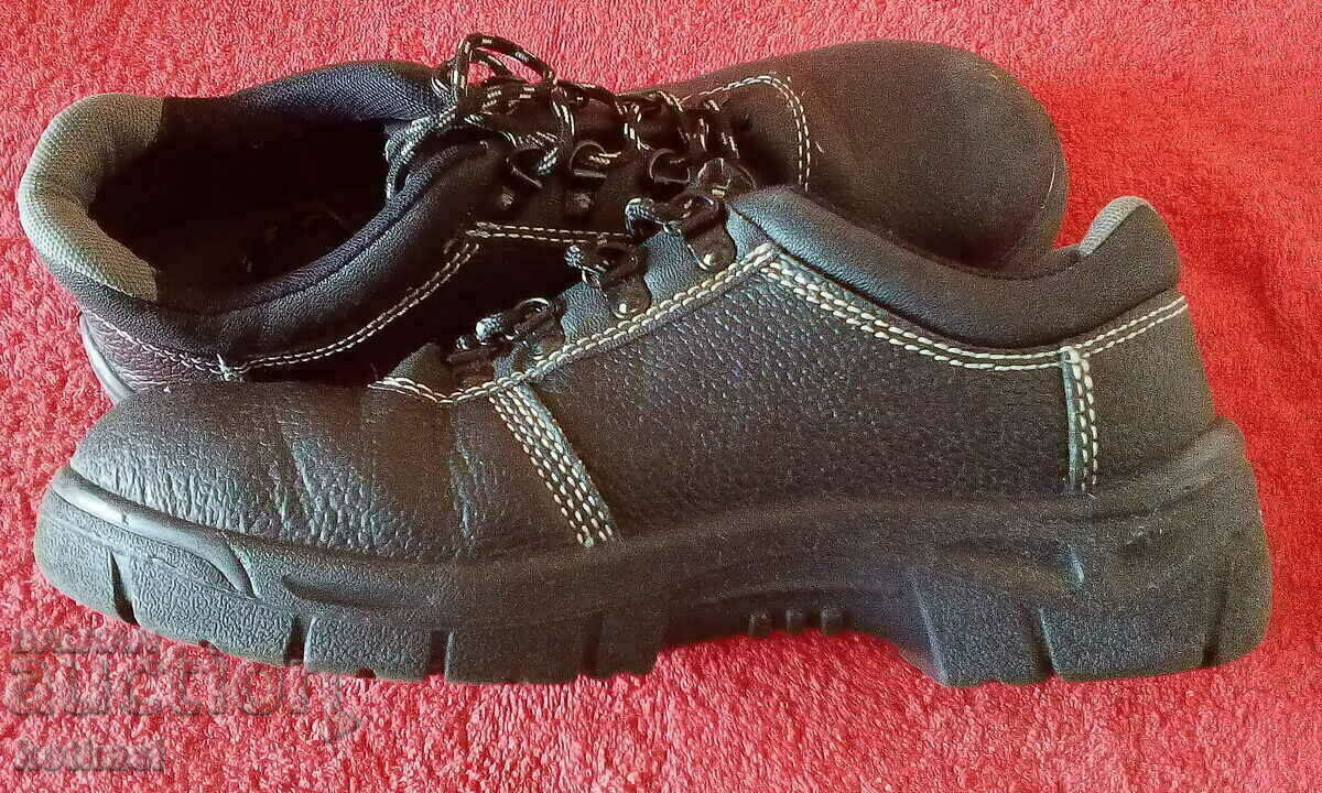 Delivery of Bombe work shoes Delivery of Bombe work shoes