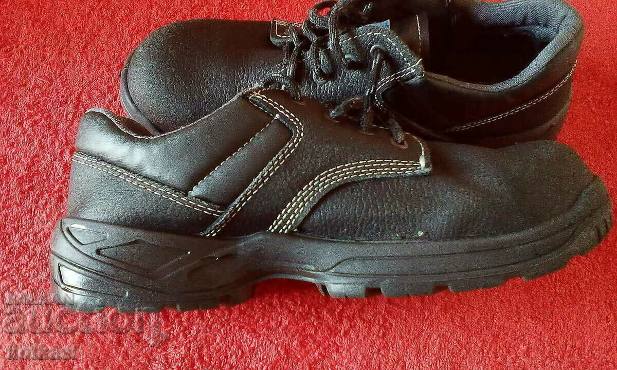 Delivery of Bombe work shoes Delivery of Bombe work shoes