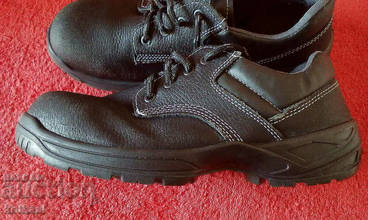 Bombe work shoes - 5 Bombe work shoes - 5