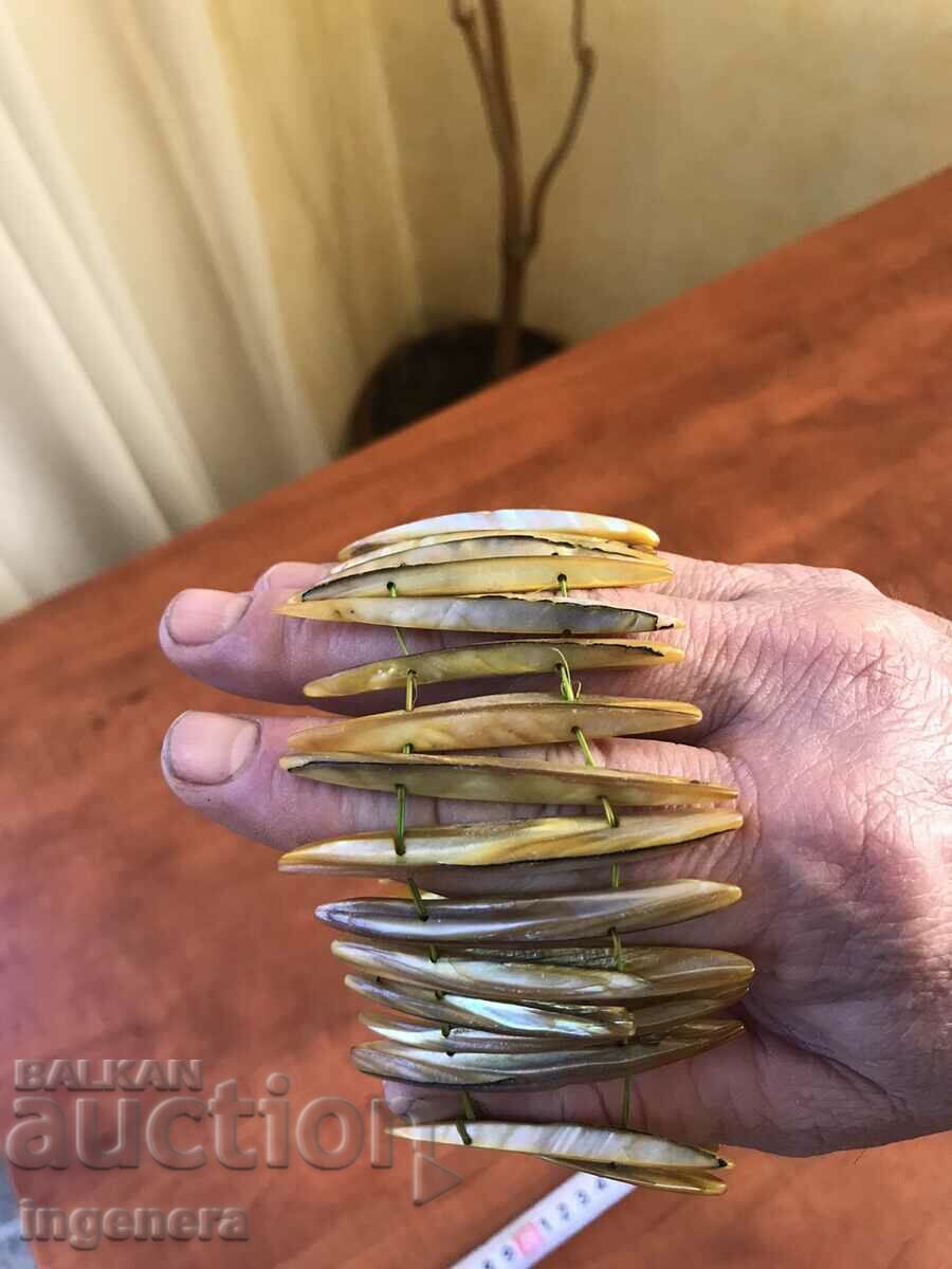 MOTHER OF PEARL BRACELET PEARL PIECES ANTIQUE with price 23.00 BGN | € 11.76 MOTHER OF PEARL BRACELET PEARL PIECES ANTIQUE with price 23.00 BGN | € 11.76