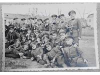 Стара военна малка снимка войници противогази