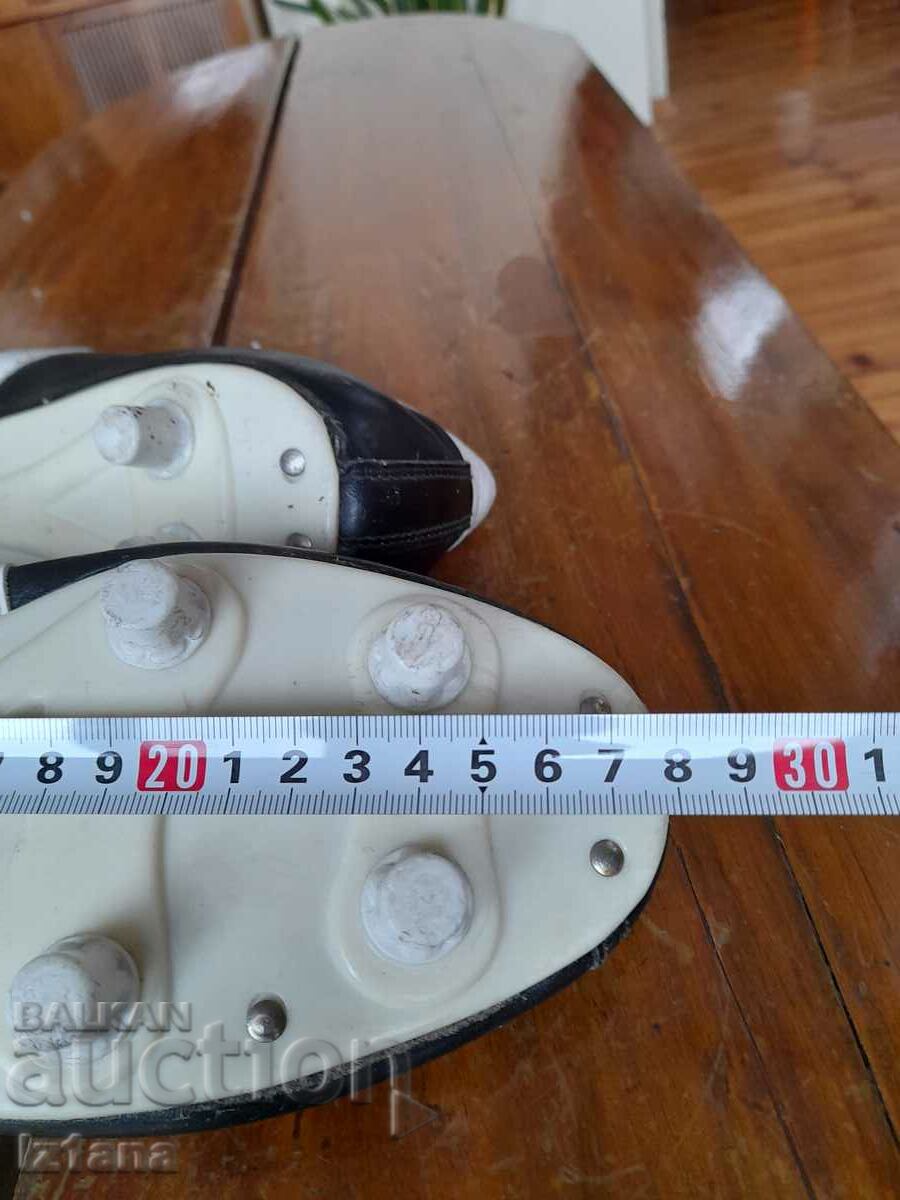 Old football boots, Gabrovo Stadium boots - 7