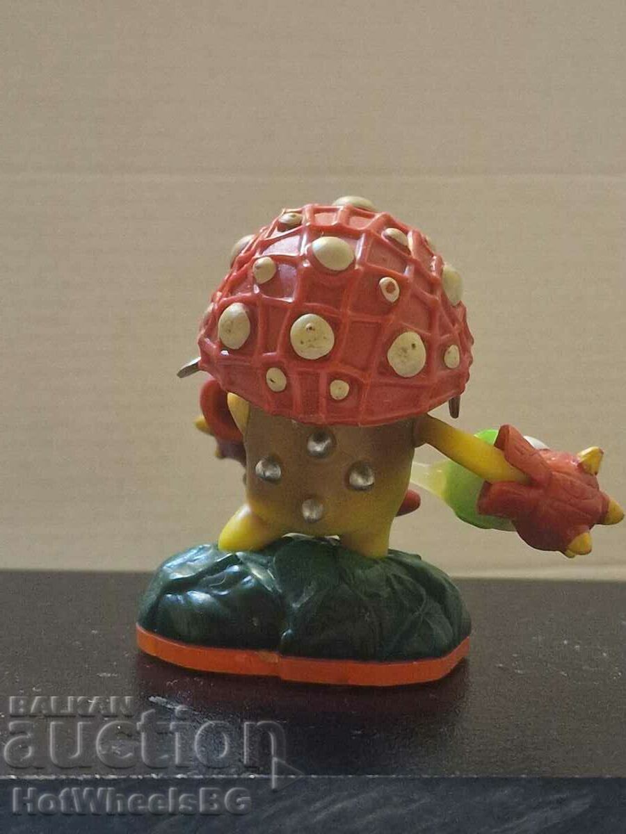 Delivery of SkyLanders figure Delivery of SkyLanders figure