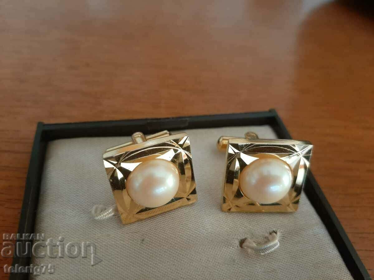Old Retro Fancy Pearl/Gold Plated Shirt Buttons