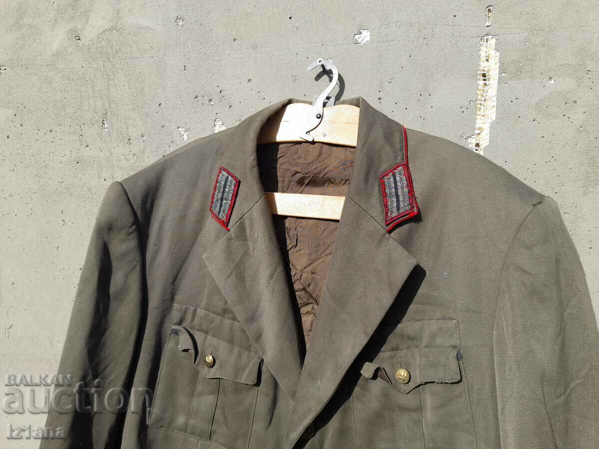 Veche jachetă militară cu preț 20.00 BGN | € 10.23