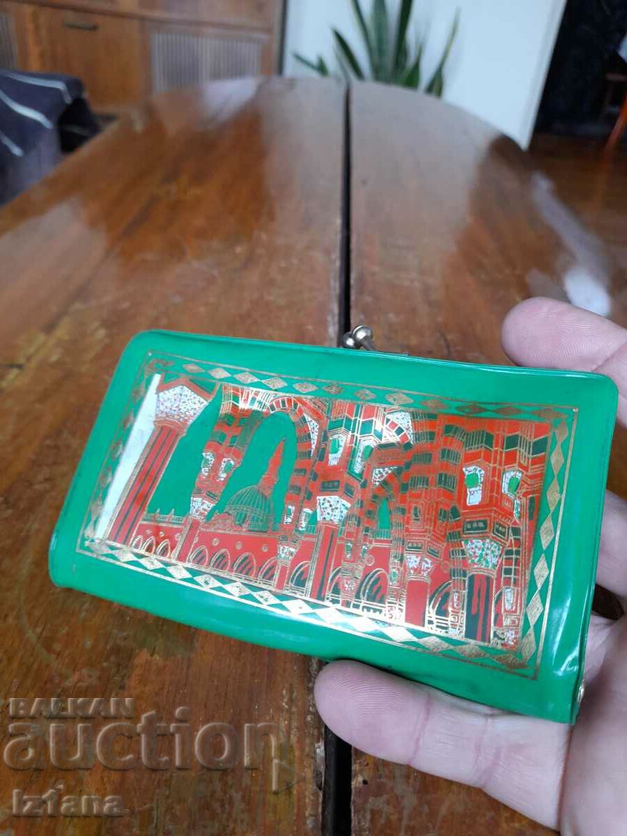 Old lady's purse with price 20.00 BGN | € 10.23 Old lady's purse with price 20.00 BGN | € 10.23