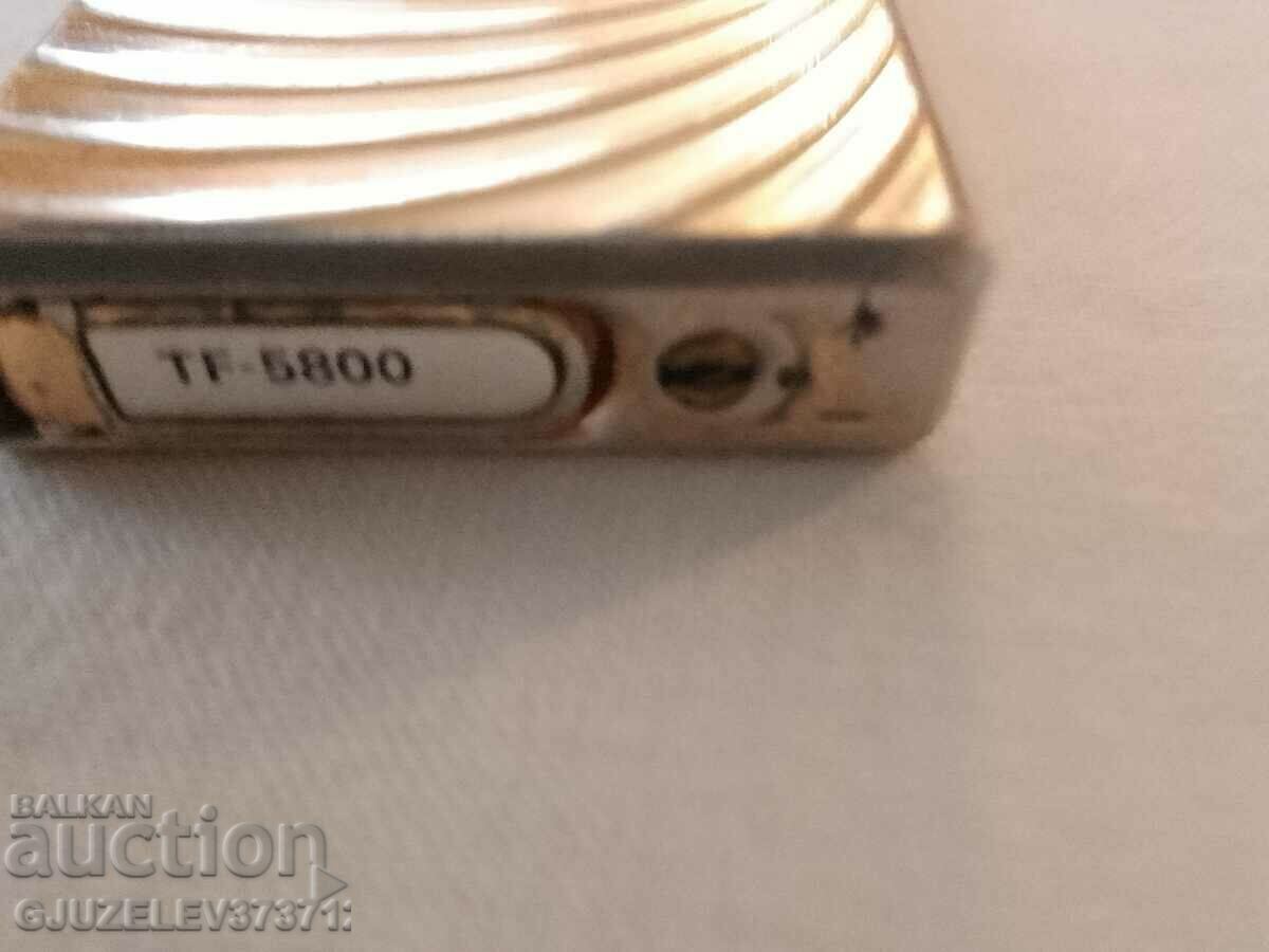 Auction Vintage Gold Plated Gas Lighter Auction Vintage Gold Plated Gas Lighter