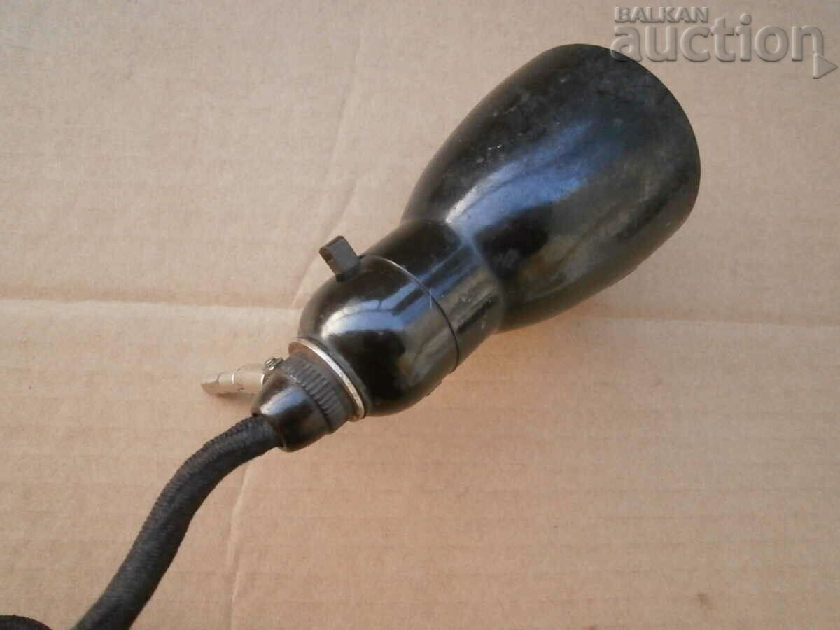Auction vintage bakelite reflector lamp from MUNDLOS sewing machine Auction vintage bakelite reflector lamp from MUNDLOS sewing machine