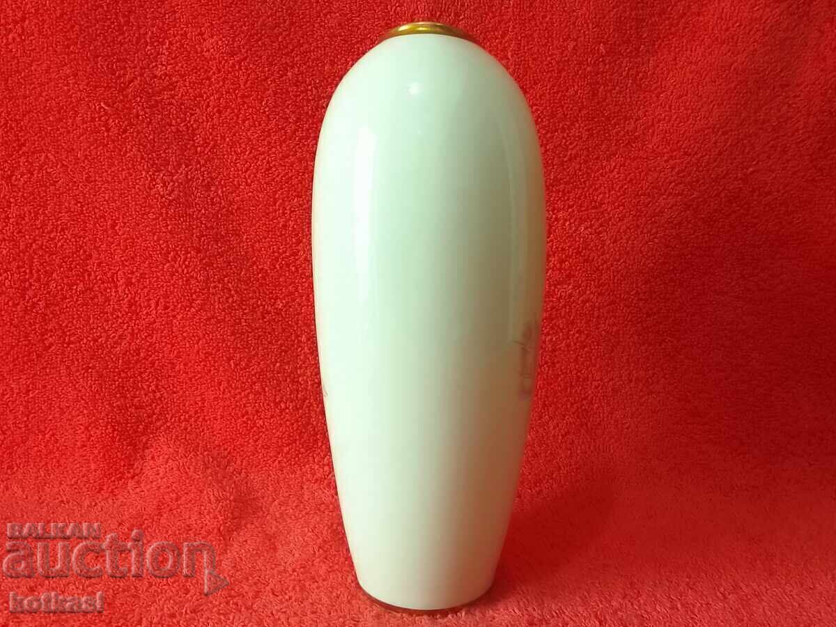 Old porcelain vase alka Germany with price 35.50 BGN | € 18.15 Old porcelain vase alka Germany with price 35.50 BGN | € 18.15