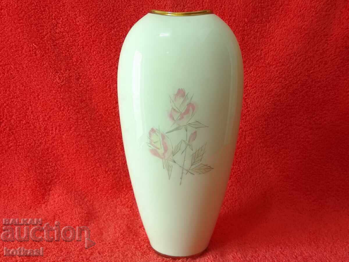 Auction Old porcelain vase alka Germany Auction Old porcelain vase alka Germany