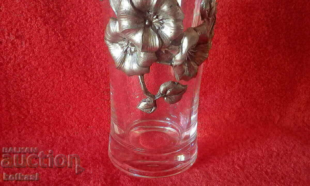 Παλιό μεγάλο βάζο από μασίφ κρύσταλλο διακοσμημένο - 7 Παλιό μεγάλο βάζο από μασίφ κρύσταλλο διακοσμημένο - 7