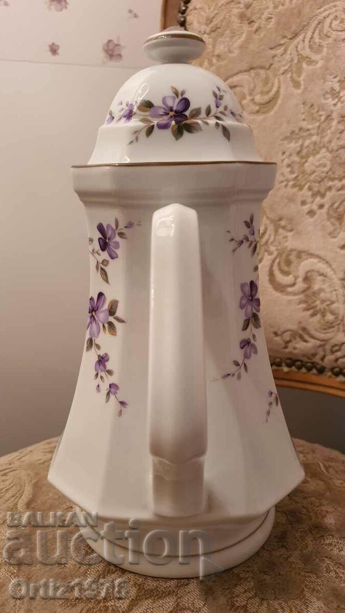 Winterling Violet, porțelan fin - Excelent! cu preț 68.00 BGN | € 34.77 Winterling Violet, porțelan fin - Excelent! cu preț 68.00 BGN | € 34.77