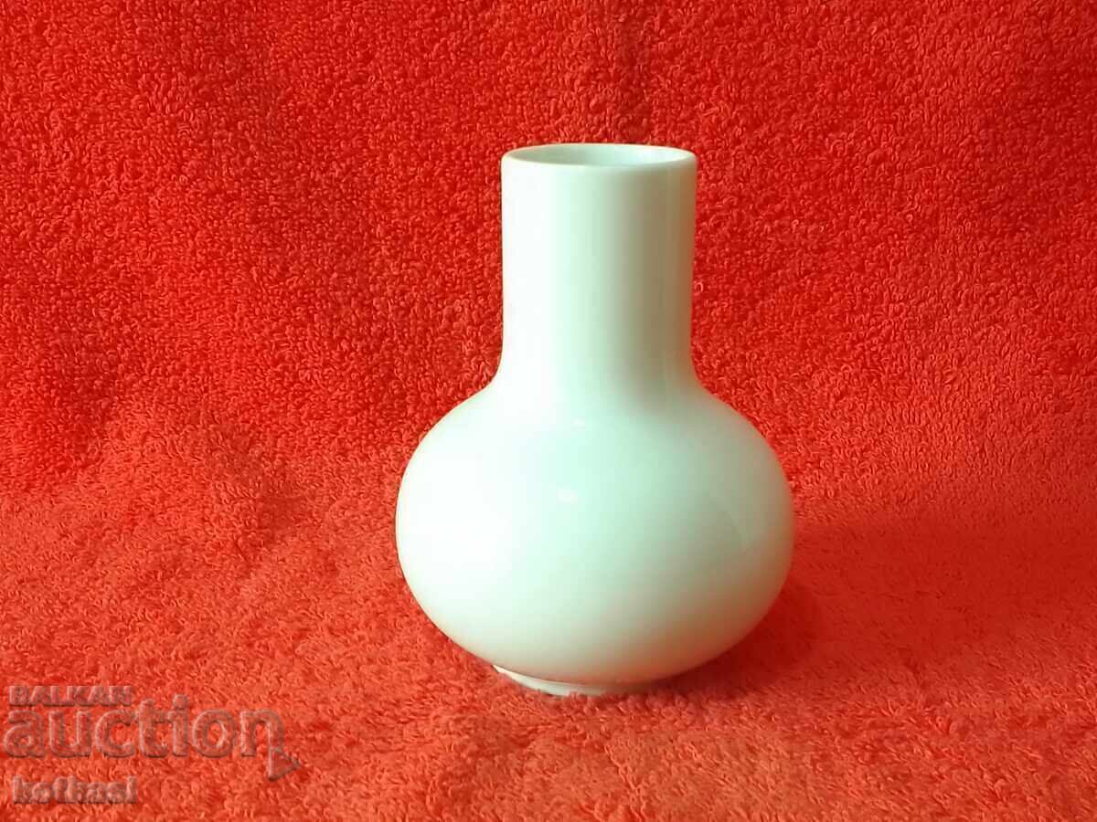 Small old porcelain vase HEINRICH Germany with price 21.50 BGN | € 10.99 Small old porcelain vase HEINRICH Germany with price 21.50 BGN | € 10.99