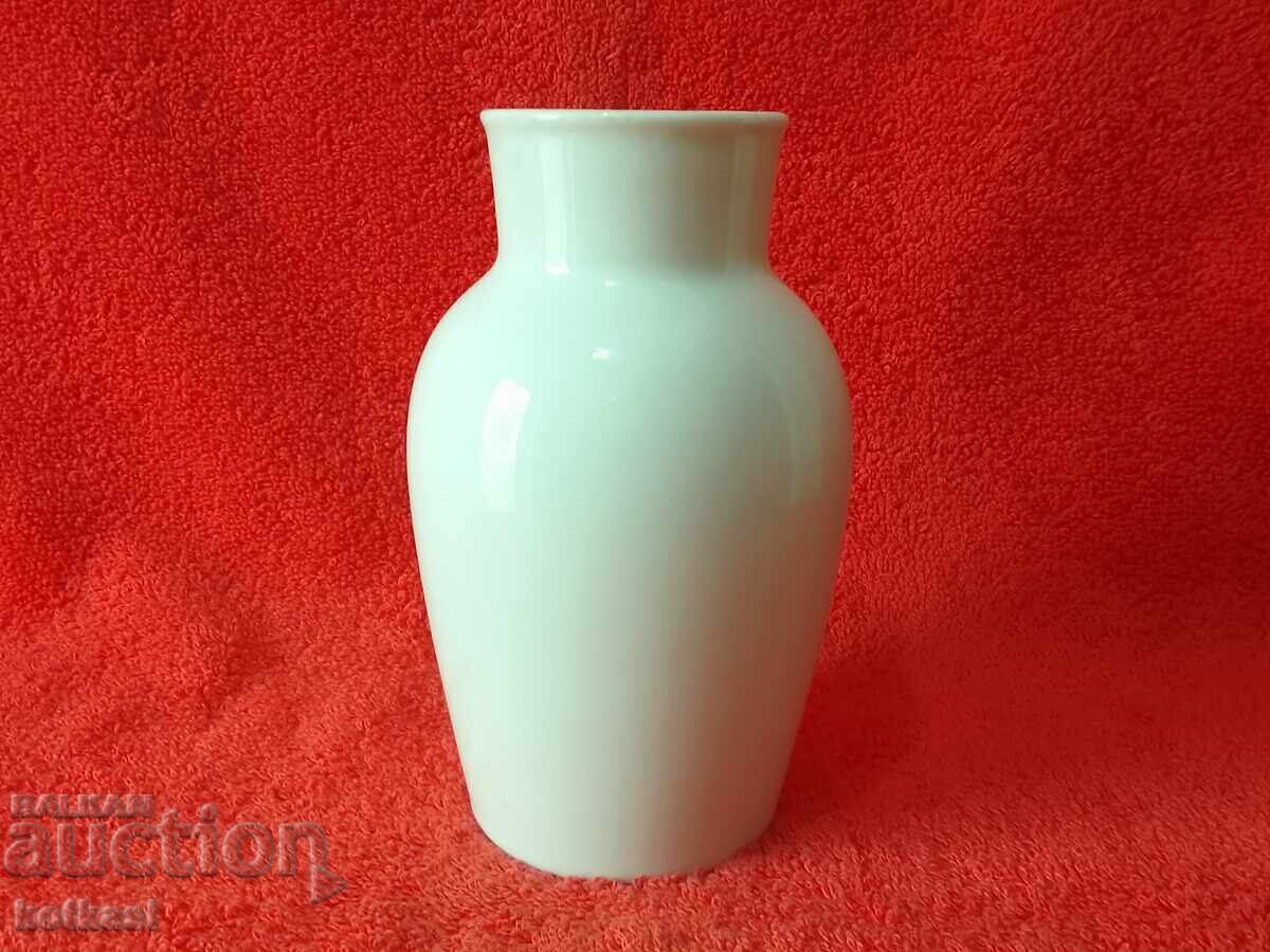 Old Fürstenberg F Germany Small Porcelain Vase with price 25.50 BGN | € 13.04 Old Fürstenberg F Germany Small Porcelain Vase with price 25.50 BGN | € 13.04