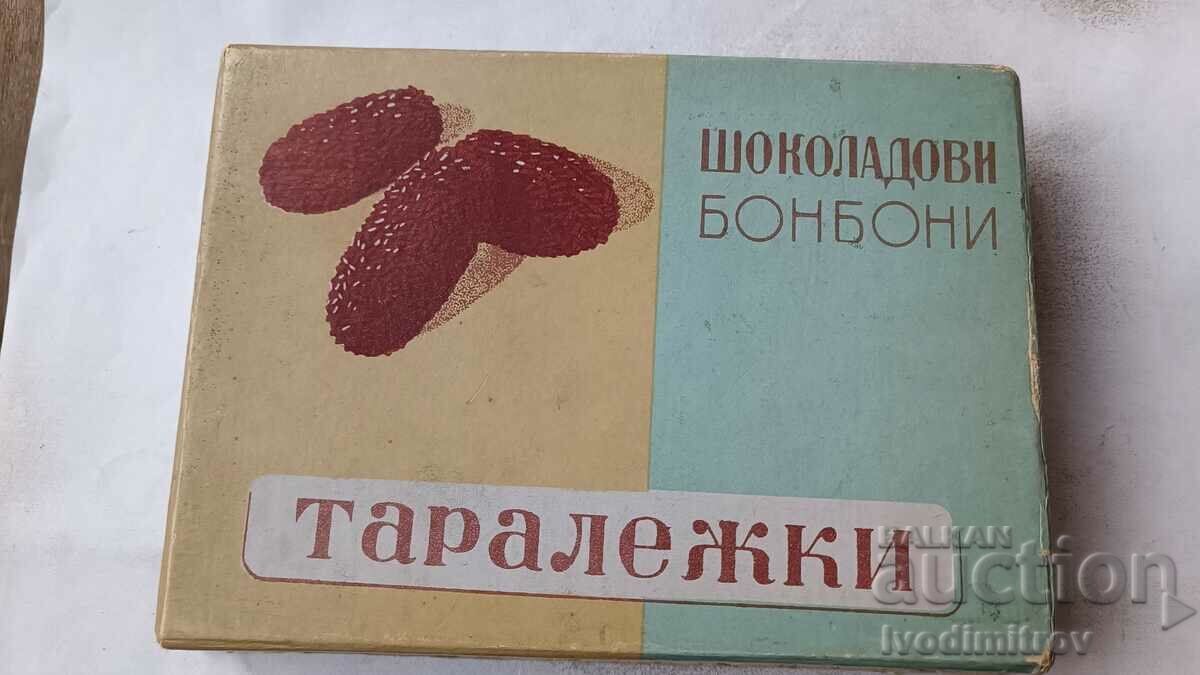 Кутия от шоколадови бонбони ТАРАЛЕЖКИ 1957