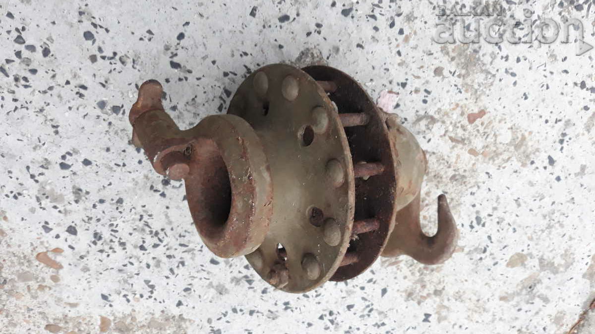 Аукцион главина от колело на оръдие лафет WW1 WWI RRR Аукцион главина от колело на оръдие лафет WW1 WWI RRR