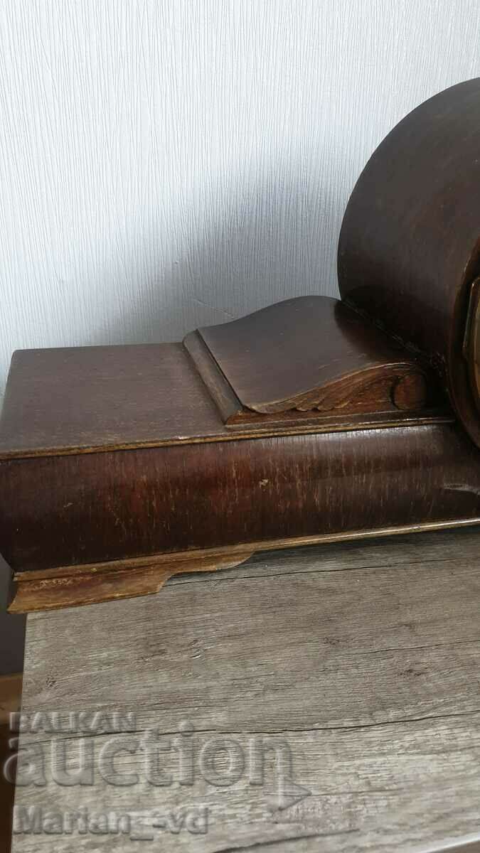 Παράδοση Μηχανικό ρολόι κορμού Suevia Sindelfingen Παράδοση Μηχανικό ρολόι κορμού Suevia Sindelfingen