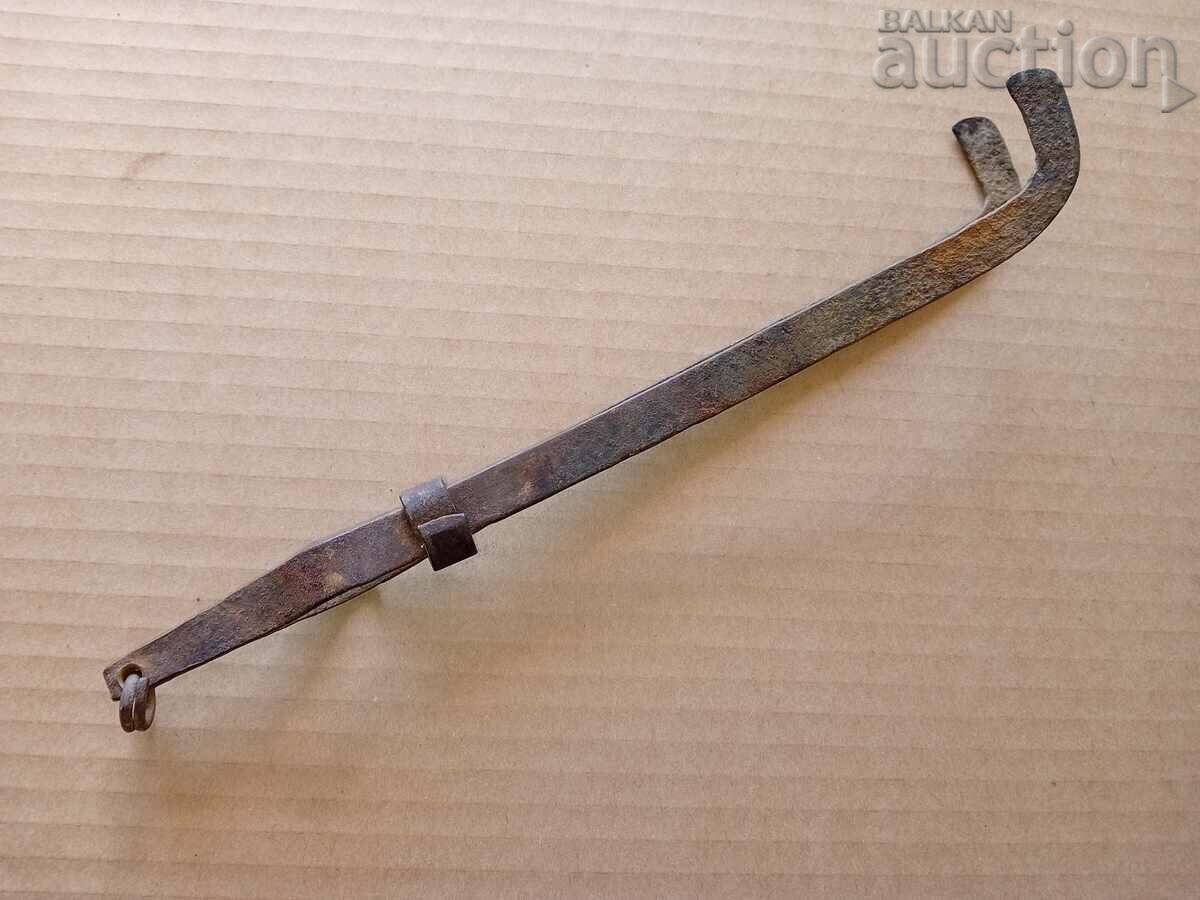 Old PRIMITIVE hand-forged dilaf curling iron MINI with price 31.00 BGN | € 15.85 Old PRIMITIVE hand-forged dilaf curling iron MINI with price 31.00 BGN | € 15.85