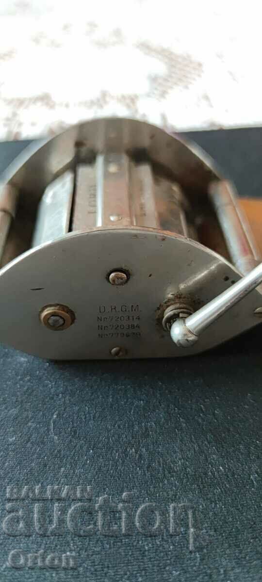 Delivery of OLD RAZOR GRINDER - D.R.G.M Delivery of OLD RAZOR GRINDER - D.R.G.M