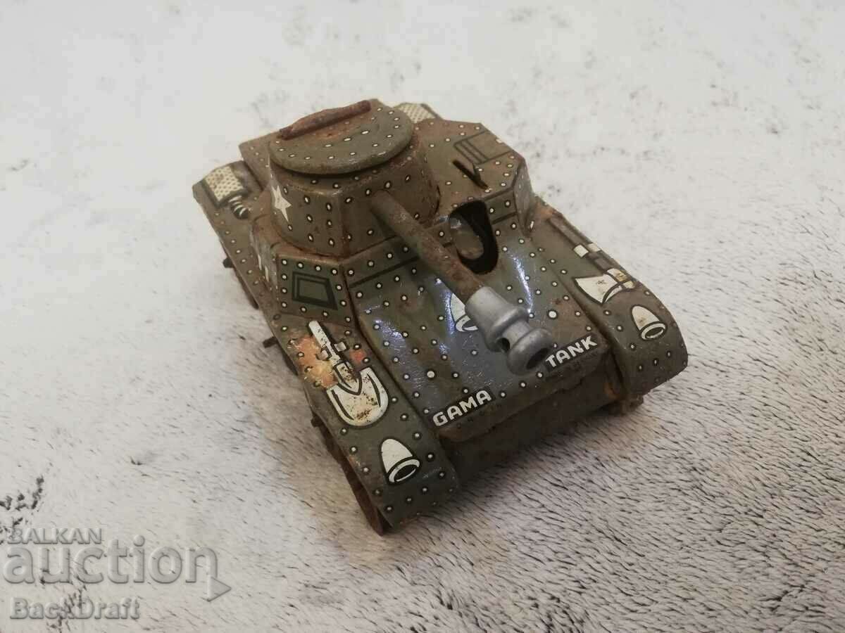 Auction German metal tin toy Tank, GAMA TANK D.R.G.M Auction German metal tin toy Tank, GAMA TANK D.R.G.M
