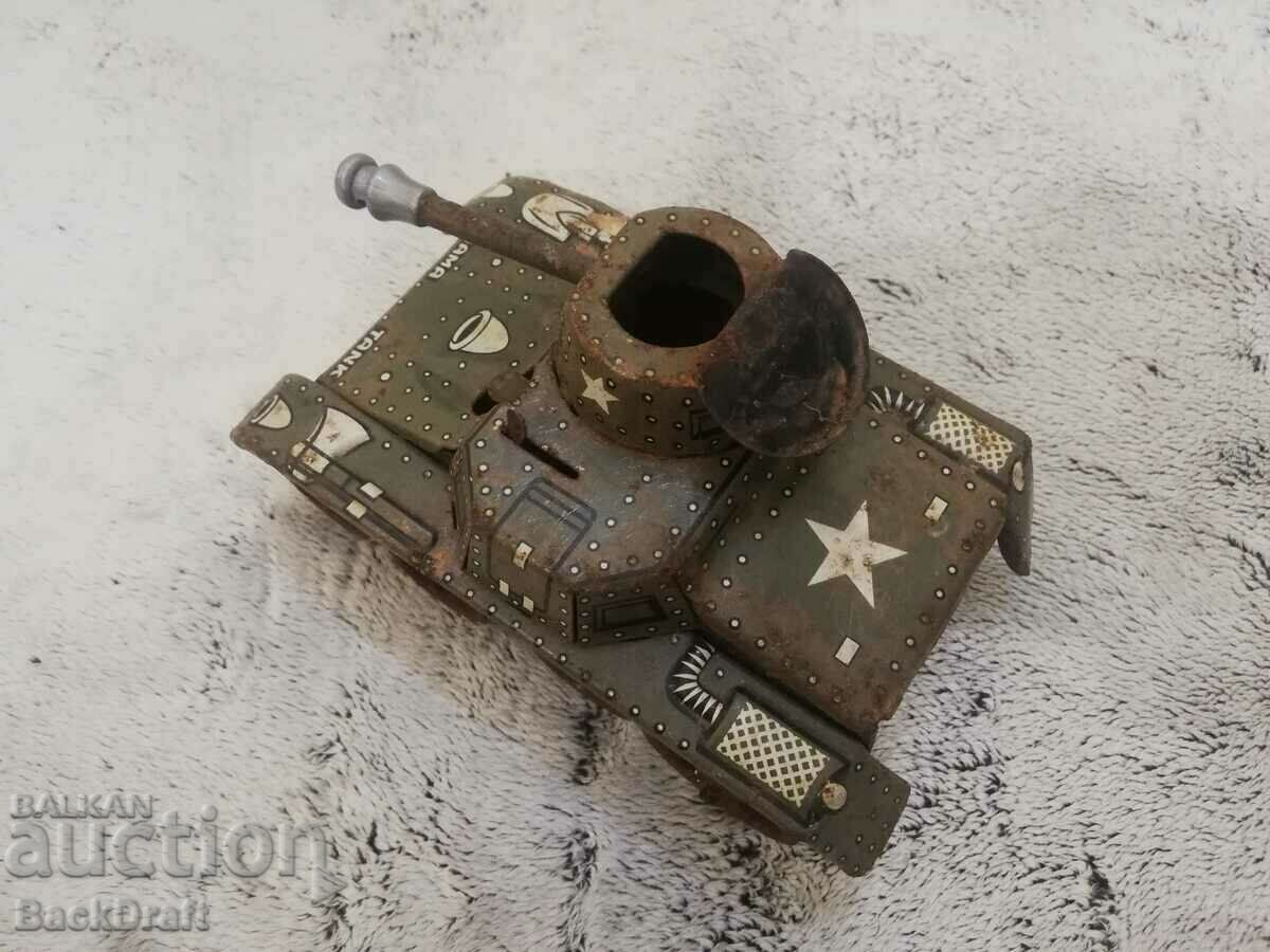 German metal tin toy Tank, GAMA TANK D.R.G.M - 6 German metal tin toy Tank, GAMA TANK D.R.G.M - 6