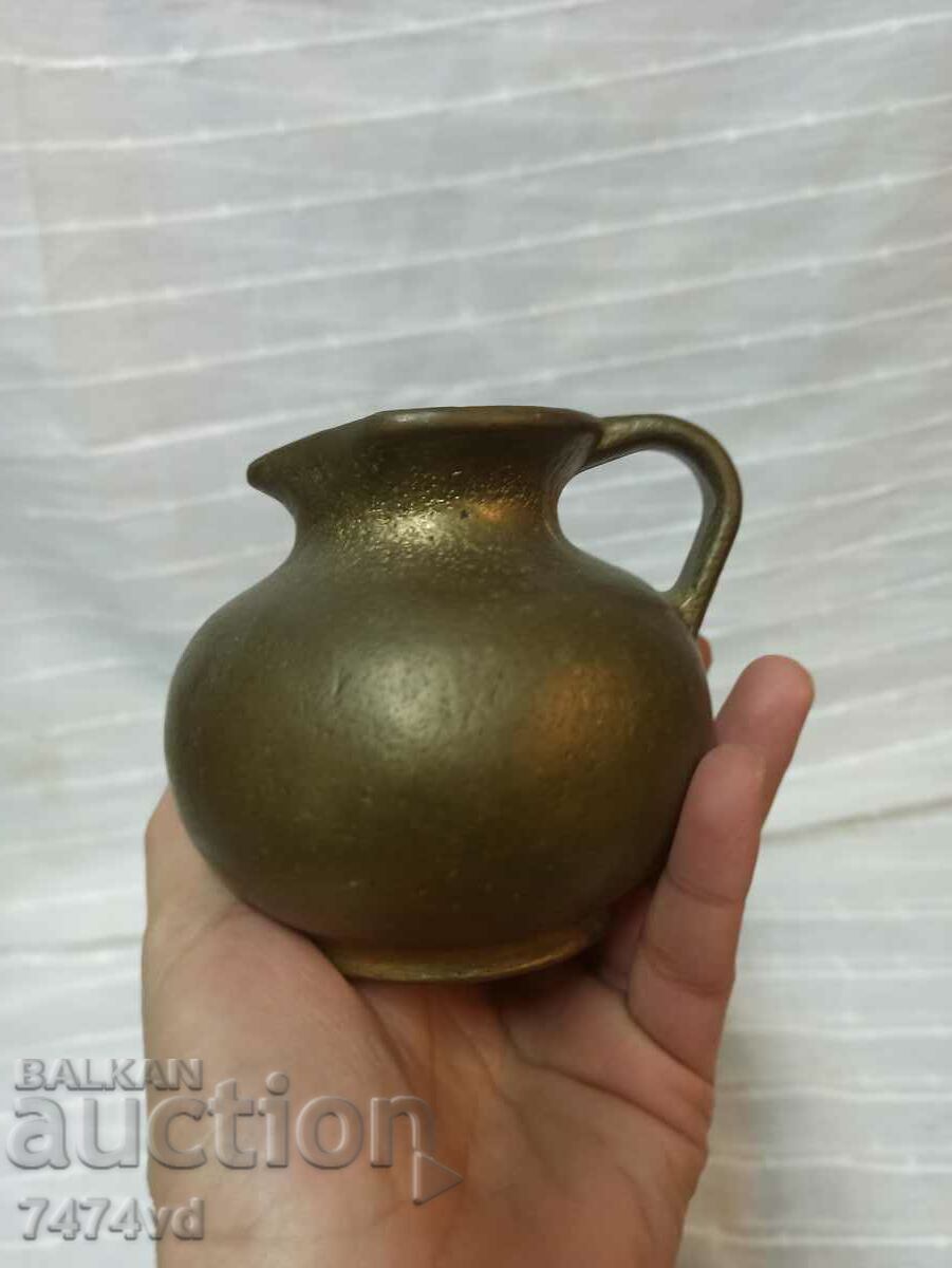 Auction  A MASSIVE QUITE SMALL BRONZE JUG