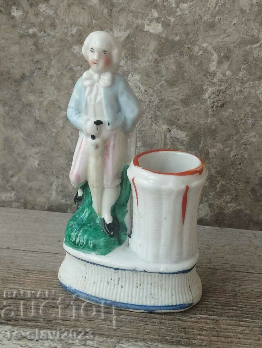 Old porcelain matchbox - feature