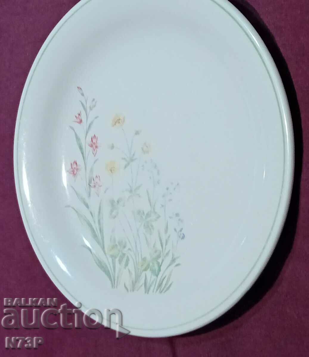 OLD PORCELAIN PLATE. COLLECTION. with price 15.00 BGN | € 7.67 OLD PORCELAIN PLATE. COLLECTION. with price 15.00 BGN | € 7.67