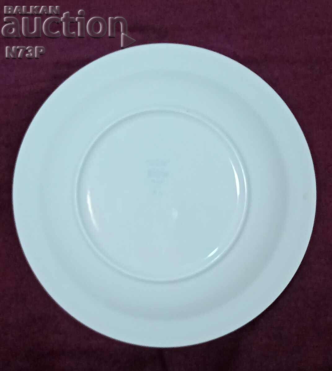 OLD PORCELAIN PLATE. COLLECTION. - 6 OLD PORCELAIN PLATE. COLLECTION. - 6