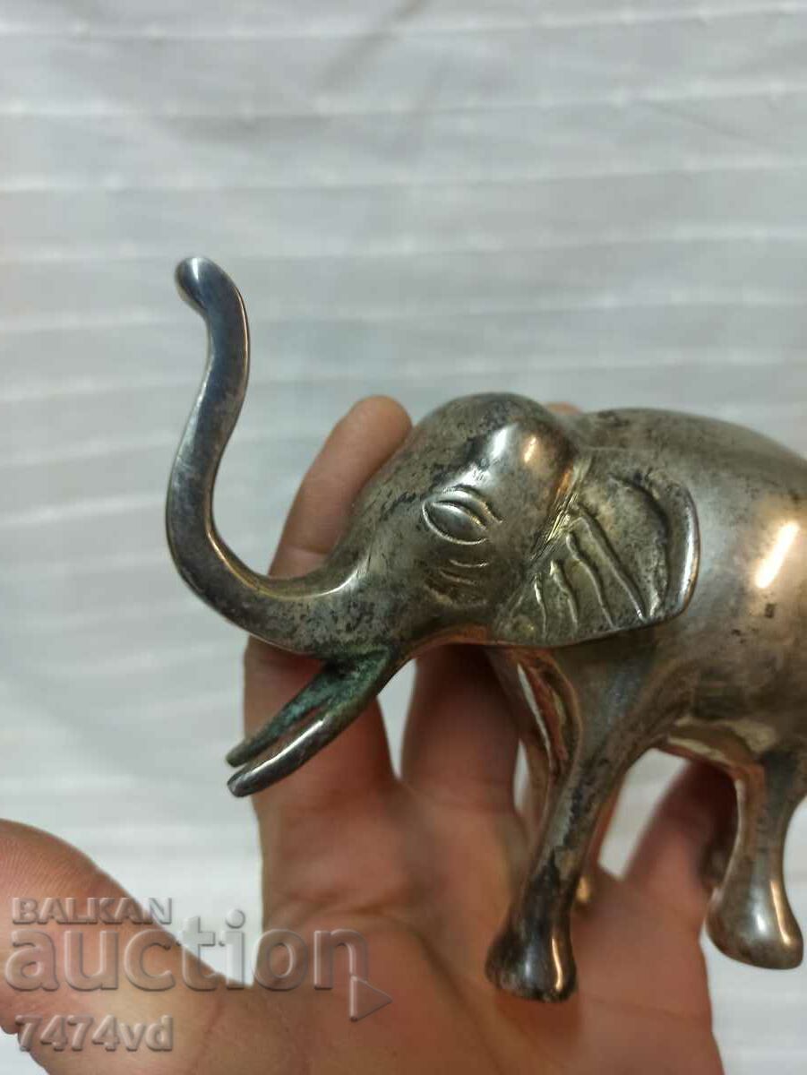 Delivery of SOLID SILVER ELEPHANT Delivery of SOLID SILVER ELEPHANT