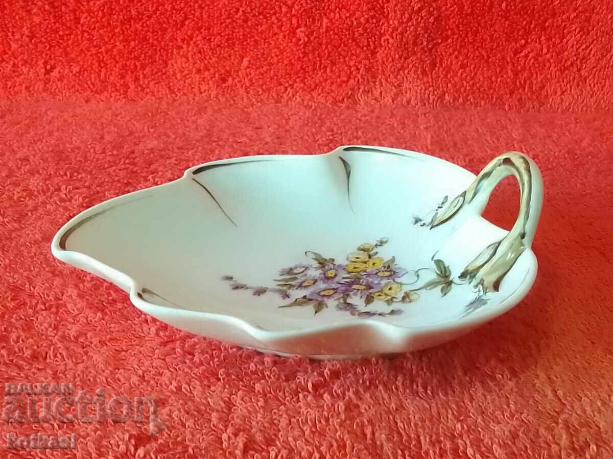 Delivery of Small porcelain bowl leaf Hutschenreuther author