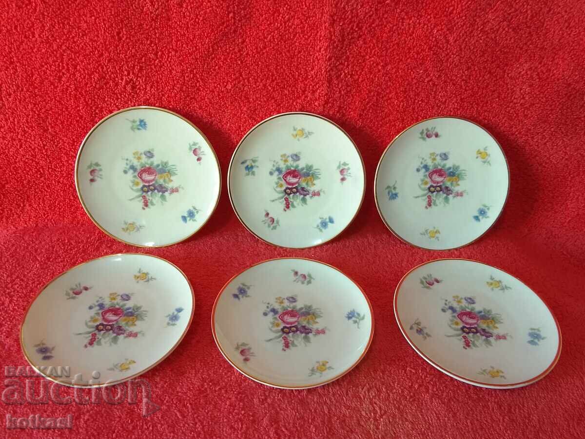 Lot of 6 small Hutschenreuther porcelain plates Lot of 6 small Hutschenreuther porcelain plates