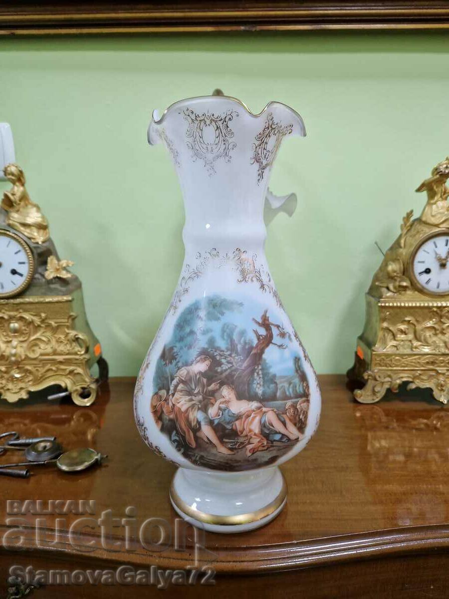 Страхотна антикварна френска стъклена ваза Опалин