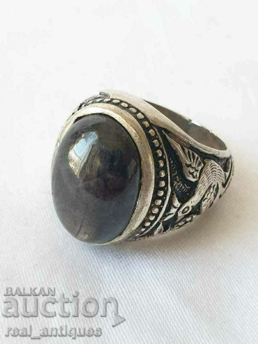Delivery of Silver ring with black sapphire Delivery of Silver ring with black sapphire