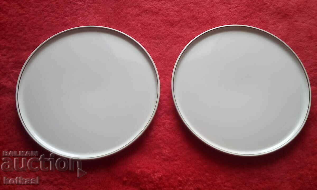 Lot of two Germani plates