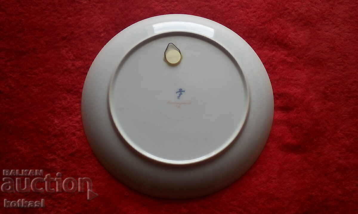 Livrarea Veche farfurie de porțelan autor Furstenberg F trandafir Livrarea Veche farfurie de porțelan autor Furstenberg F trandafir