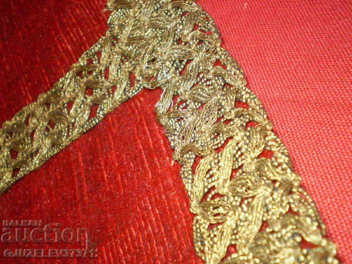 Metallic Gold Tinsel 19th Century Red Plush Tapestry Carpet - 5