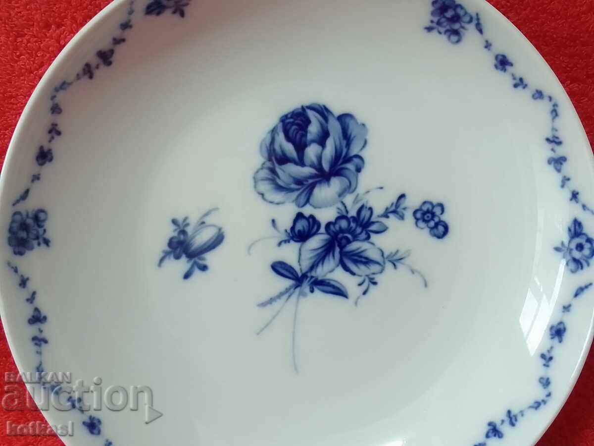 Old porcelain plate author Furstenberg F rose - 5 Old porcelain plate author Furstenberg F rose - 5