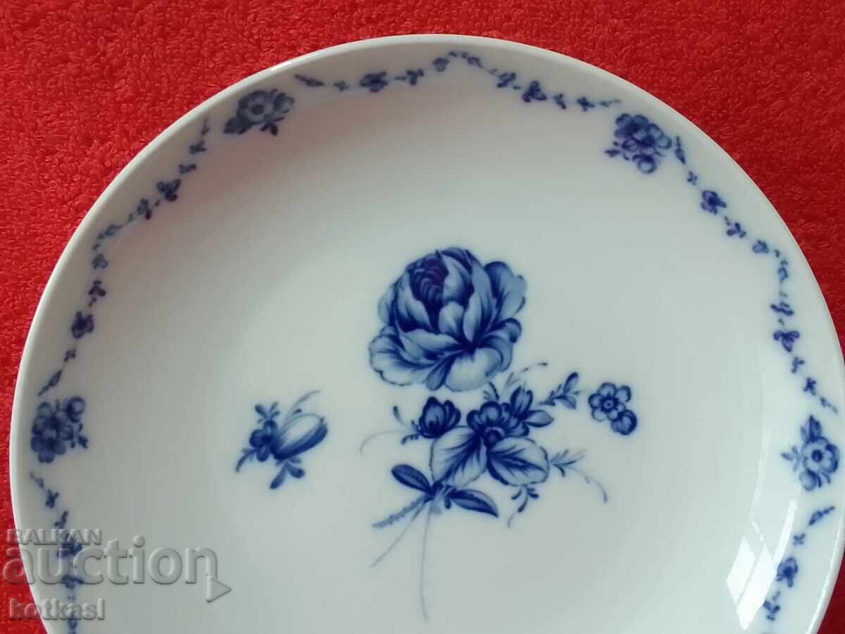 Old porcelain plate author Furstenberg F rose - 6 Old porcelain plate author Furstenberg F rose - 6