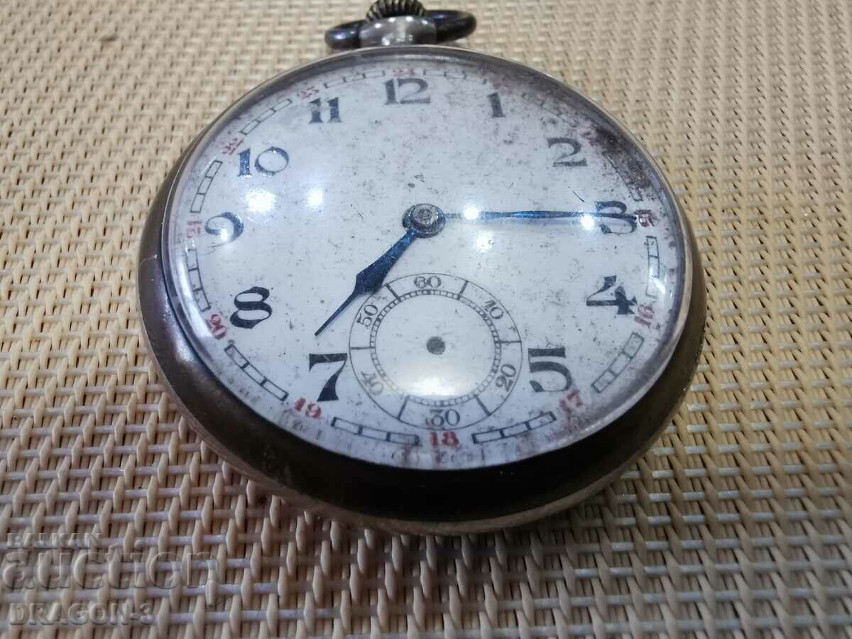 CEAS DE BUZUNAR cu preț 40.00 BGN | € 20.45 CEAS DE BUZUNAR cu preț 40.00 BGN | € 20.45