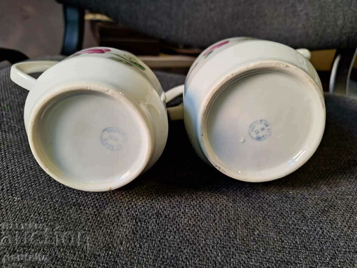 LOT OF PORCELAIN JUGS - 6 LOT OF PORCELAIN JUGS - 6