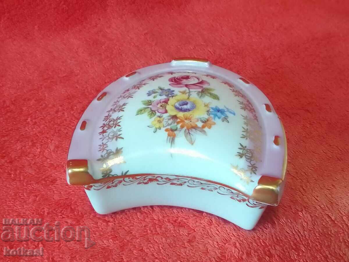 Delivery of Old Dresden Horseshoe Shape Porcelain Jewelry Box Delivery of Old Dresden Horseshoe Shape Porcelain Jewelry Box