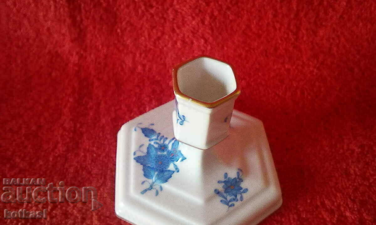 Παράδοση Παλιά μικρή πορσελάνινη κηροπήγια Hungary HEREND gilt Παράδοση Παλιά μικρή πορσελάνινη κηροπήγια Hungary HEREND gilt