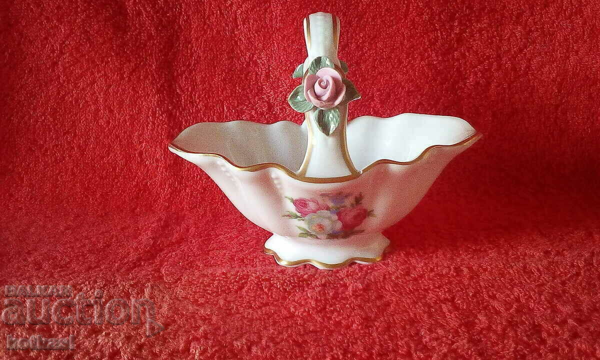 Παλιό πορσελάνινο καλάθι επιχρυσωμένο Gerold - 5 Παλιό πορσελάνινο καλάθι επιχρυσωμένο Gerold - 5