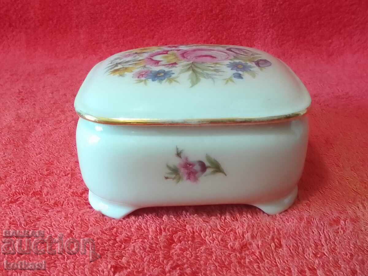 Licitație Veche cutie de bijuterii din portelan Rosental JOHAN HAVILAND