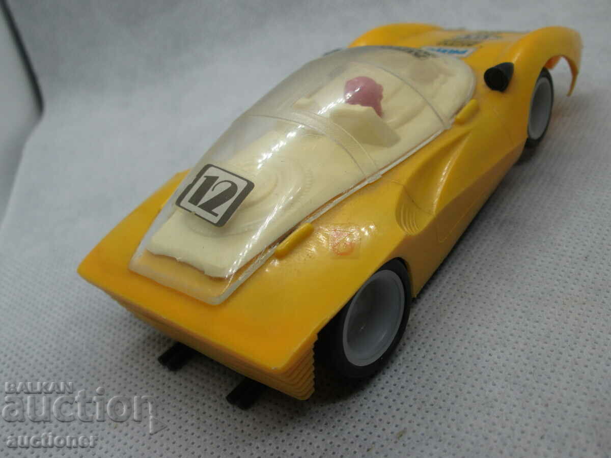 Delivery of RACING CAR TOY FRRRARI P5 PREfO GUDE RALLYE Delivery of RACING CAR TOY FRRRARI P5 PREfO GUDE RALLYE